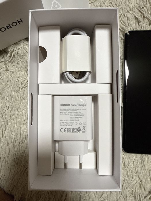 Продам телефон Honor x8d