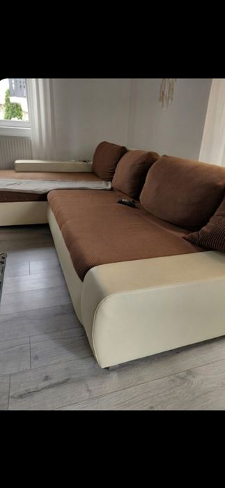 Vând canapea stare bună