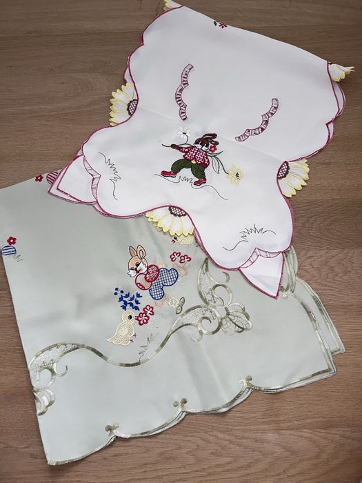 Față de masă și napron cu specific de Paște