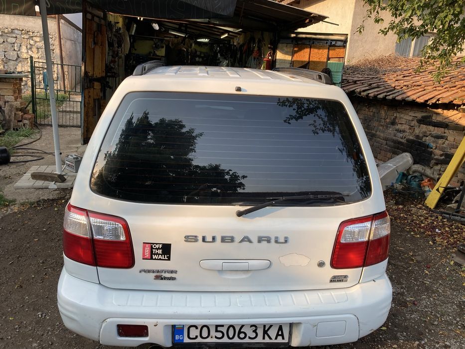 Subaru forester 2002г на части