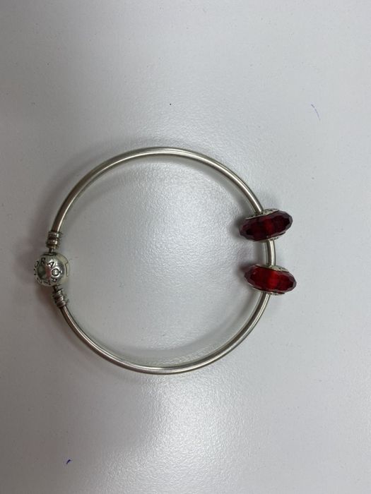 2 Браслета Pandora с шармами, оригинал.