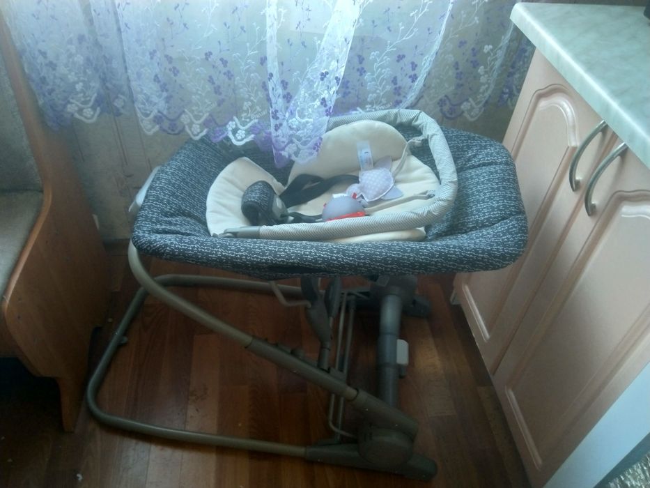 Баунсер Tony Love