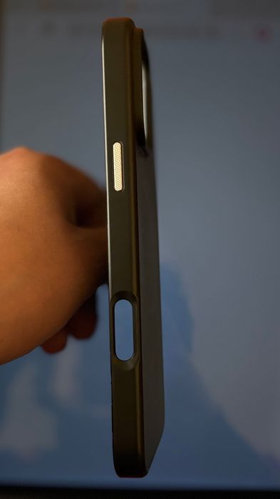 Чехол для iPhone 16 pro max MagSafe