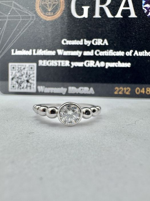 Сребърен пръстен с мойсанит (Диамант) 0.5 карата