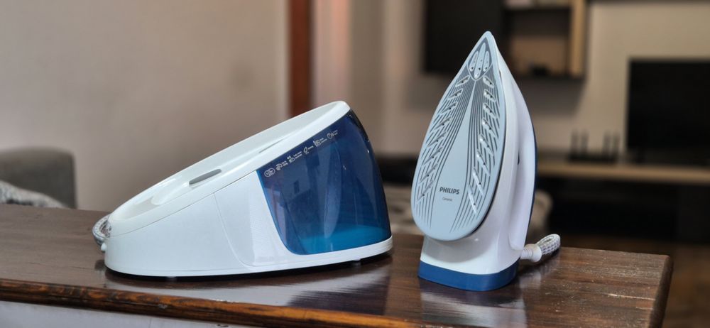 Vând stație de călcat Philips FastCare Compact GC6722/20 (predare personală fizic!)