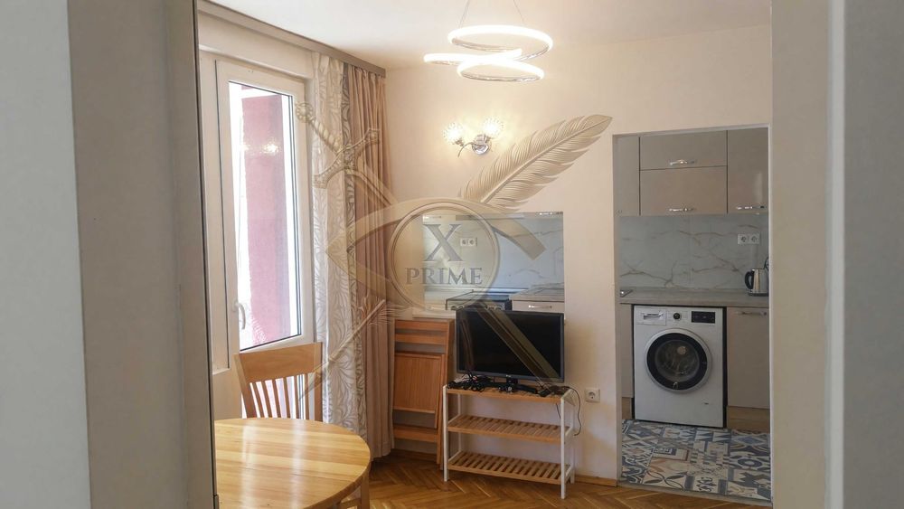 Двустаен апартамент в Център! 21935482