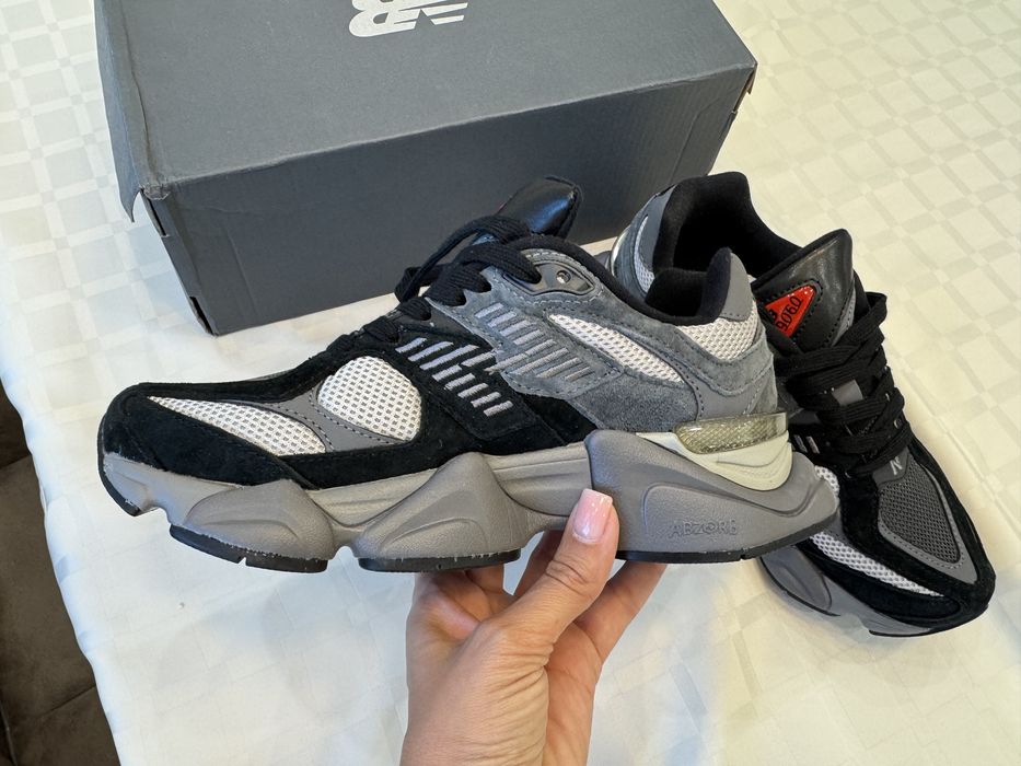 New Balance 9060