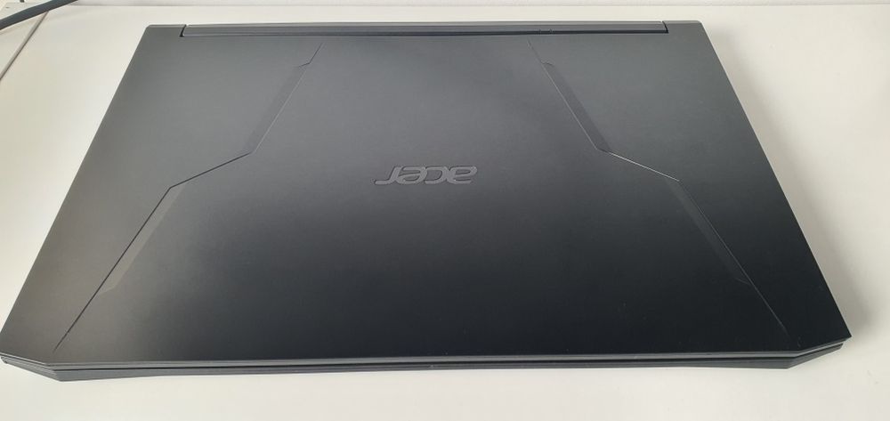 Acer Nitro 5 5900HX, RTX 3080 Full HD defect