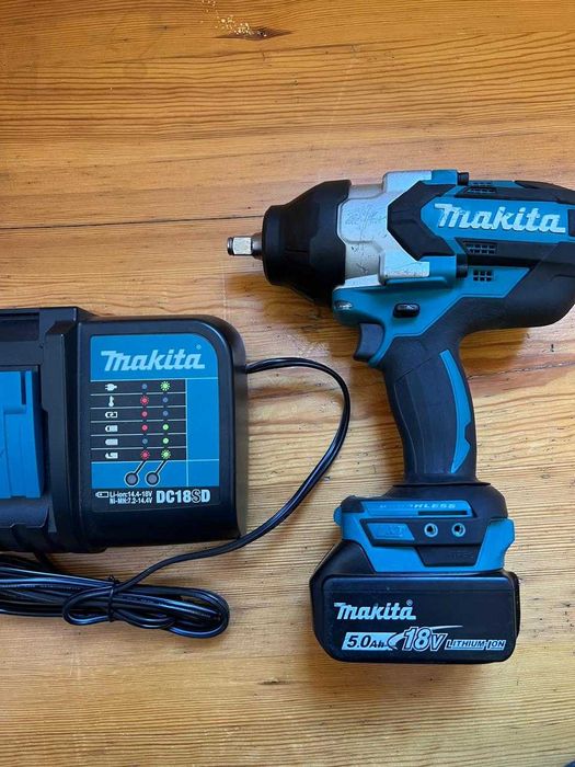 Гайковерт Makita DTW1001