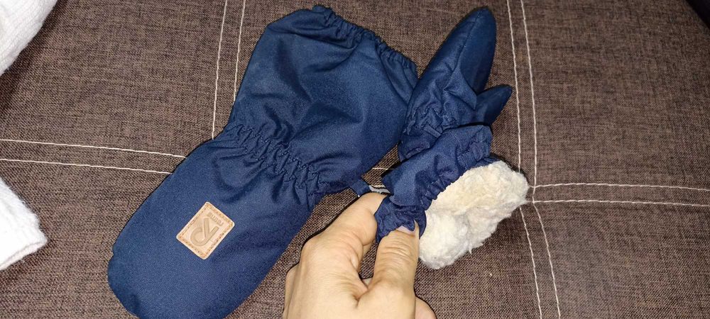 Шапка-шлем и варежки шерсть