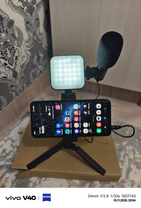 набор 5-в-1 с штативом, светодиодная лампа, микрофон и крепление