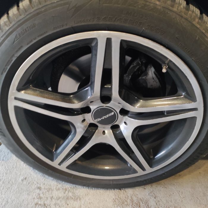 Фар и стоп мерцедес Е класа 2019 година