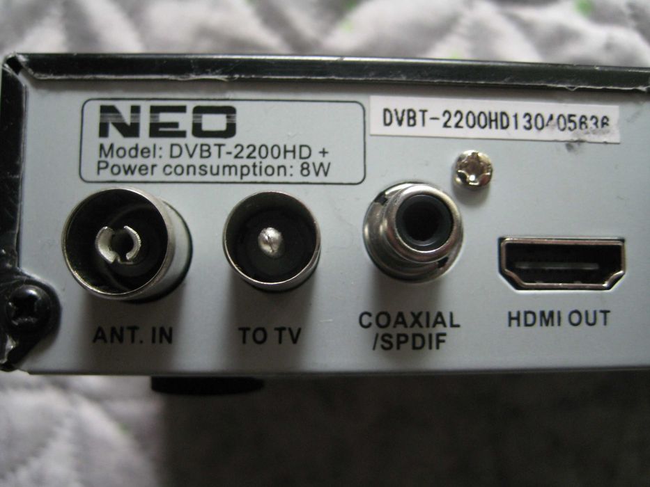 Продавам цифров декодер NEO DVBT-2200
