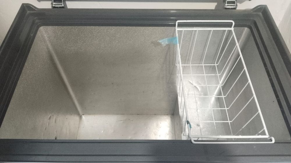 Срочно продам морозильник