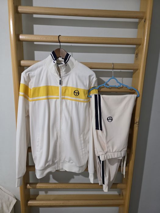 Trening  Sergio Tachini, marimea L,  merge si M, pret 320