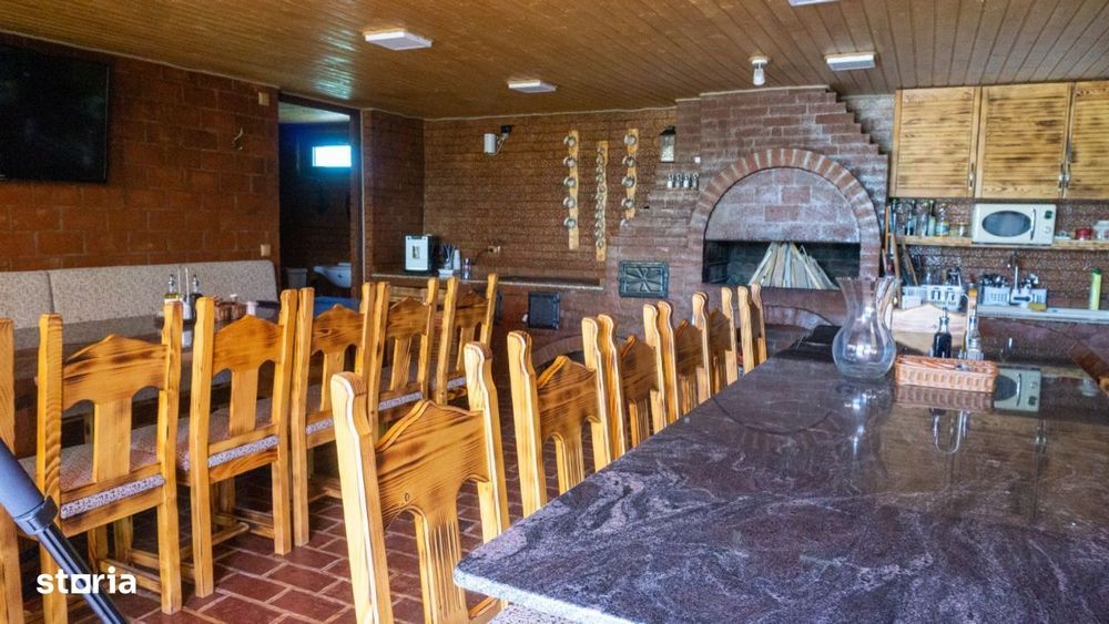 Complex Comercial de Lux –  3 Vile, Salon Evenimente și 2 Piscine