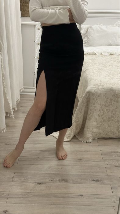 Черная юбка карандаш