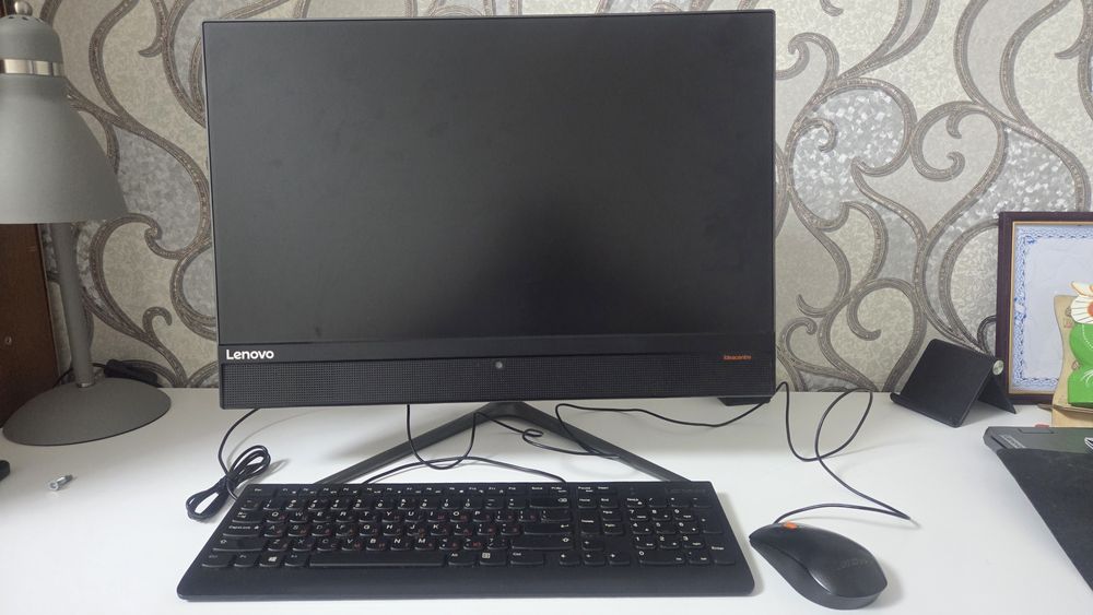 Продам моноблок Lenovo