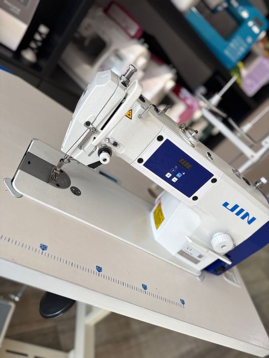 Продам швейную машину Jin L-1