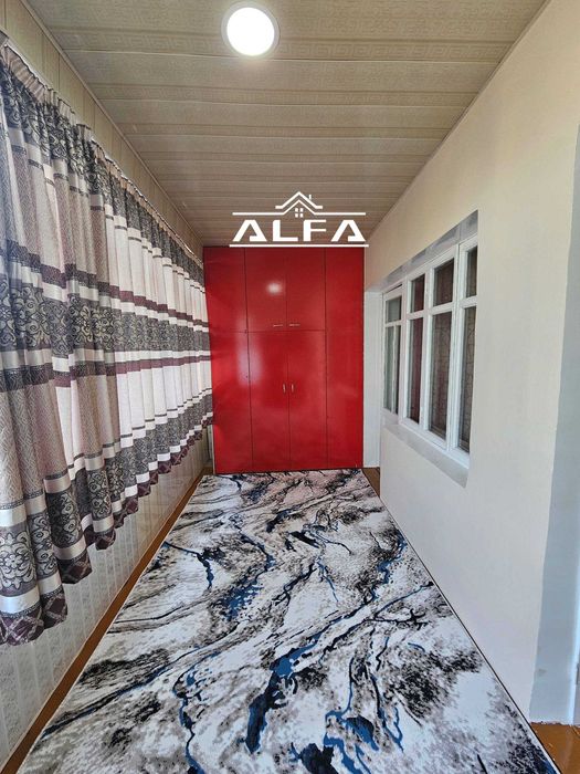 kvartira uy xonadon sotiladi 3 xonali 80m² 4-qavat.