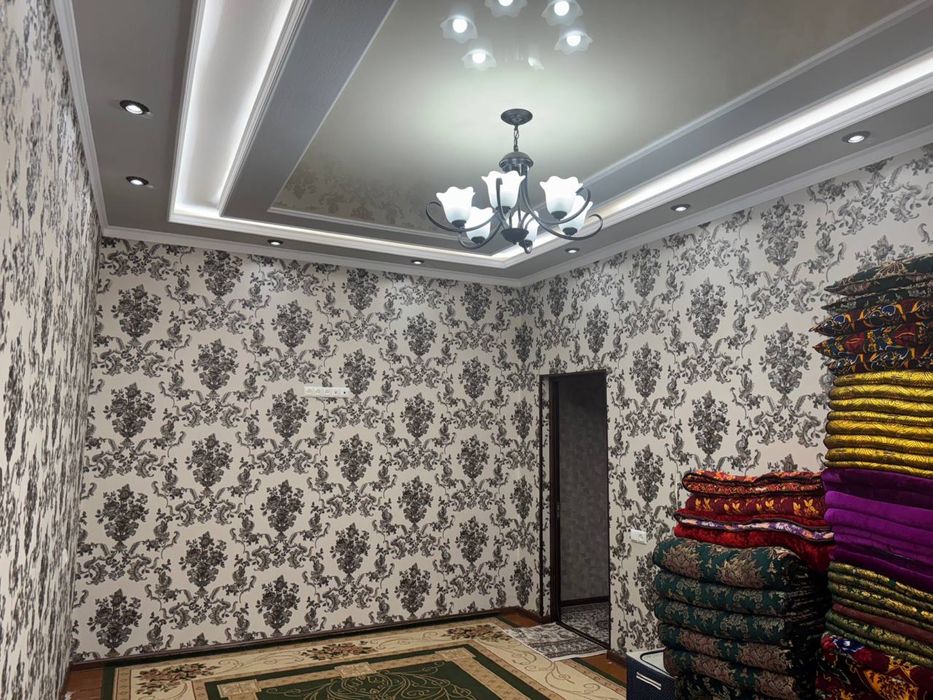 Navoiy viloyati Karmana Varq-1 dan kottej sotiladi. 6 sotix. 4 xonali