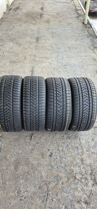 4 anvelope iarna Pirelli,fata 245/40/19,spate 275/35/19.Pret/bucata