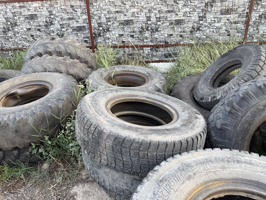 Шина грузовой от грейдера