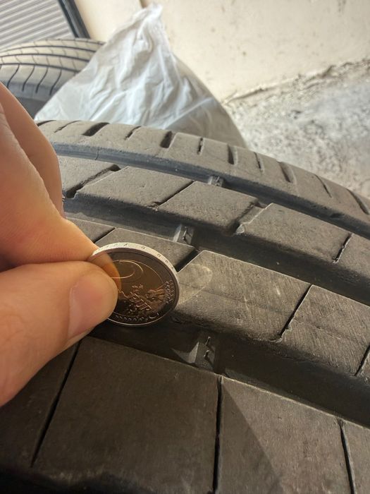 Продавам летни гуми 235 / 50 / 19