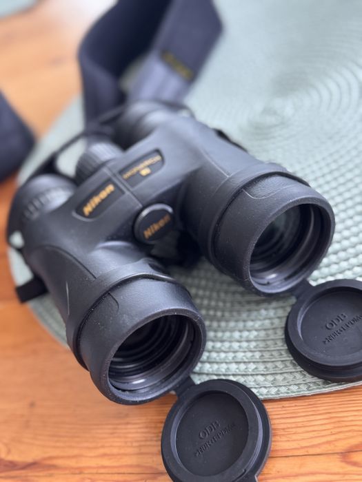 Binoclu Nikon Monarch 7 10x42 – premium, ca nou, complet