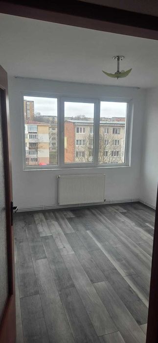 Vând apartament 2 camere, 44MP persoană fizică