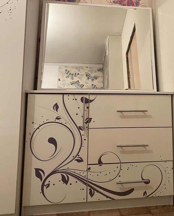 Спальный гарнитур