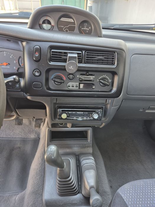 Mitsubishi L200 2004 Benă lungă Aer condiționat
