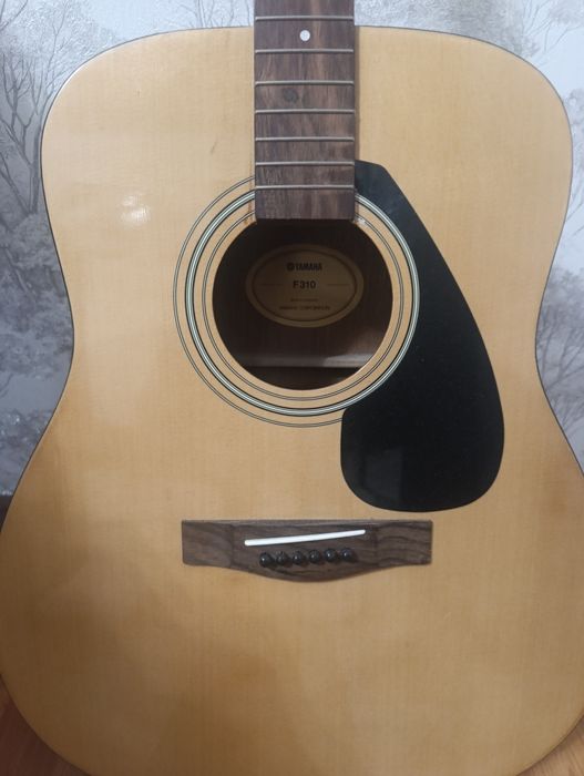 Гитара акустическая