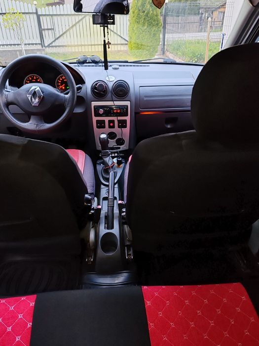 De vânzare Dacia Logan 1.4 Benzină mâi multe detalii la telefon 0741535516