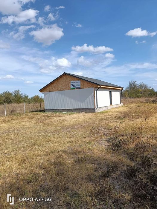 Executăm case și cabane din panouri sandwich