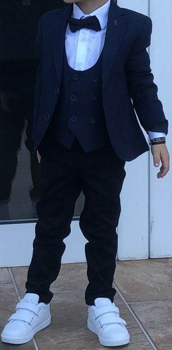 Детски стилен костюм 3-4г.