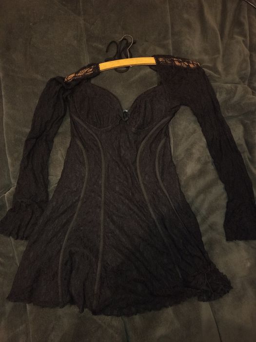 Нова черна рокля