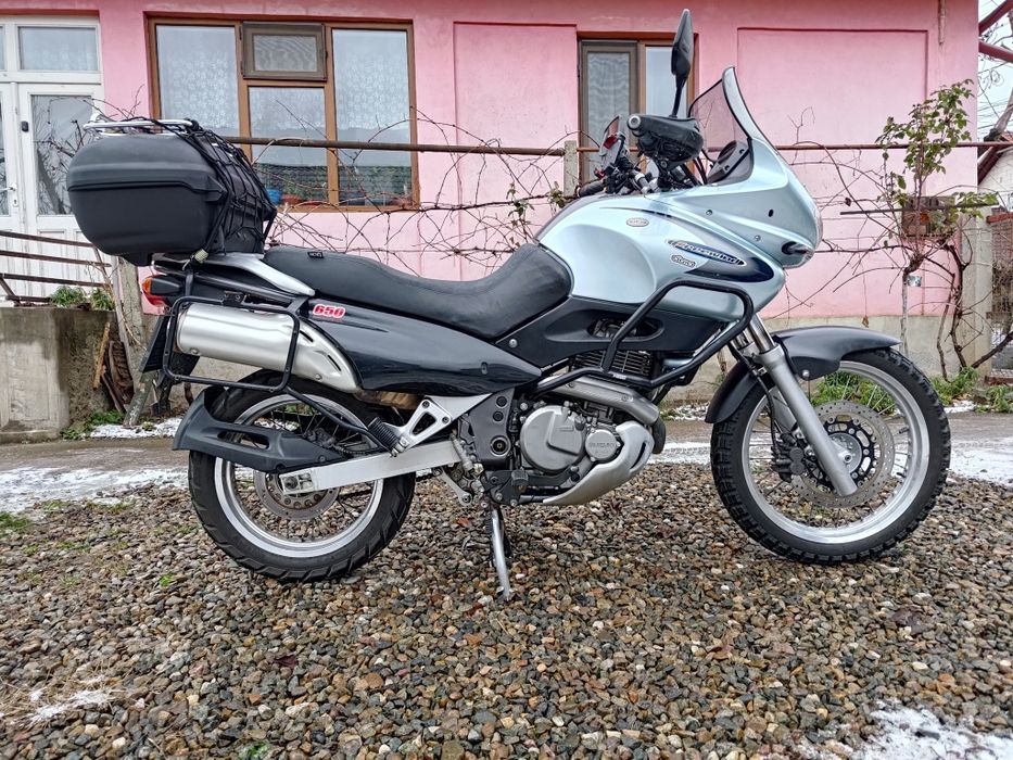 Suzuki xf650 freewind (A2)