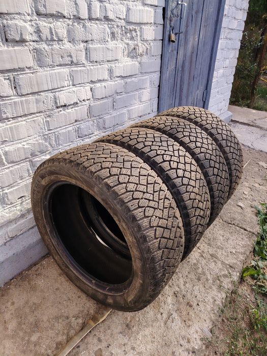 Продам зимние шины