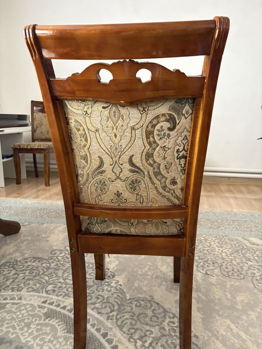 В продаже стол 3.5 метра