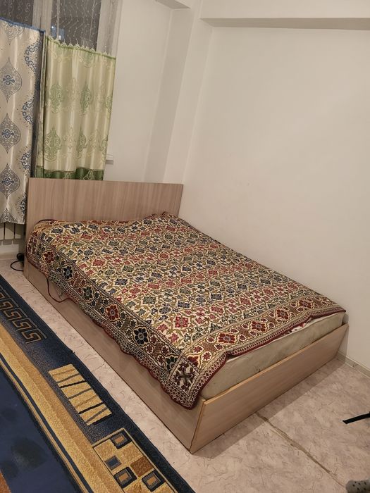 Спальный гарнитуру продам