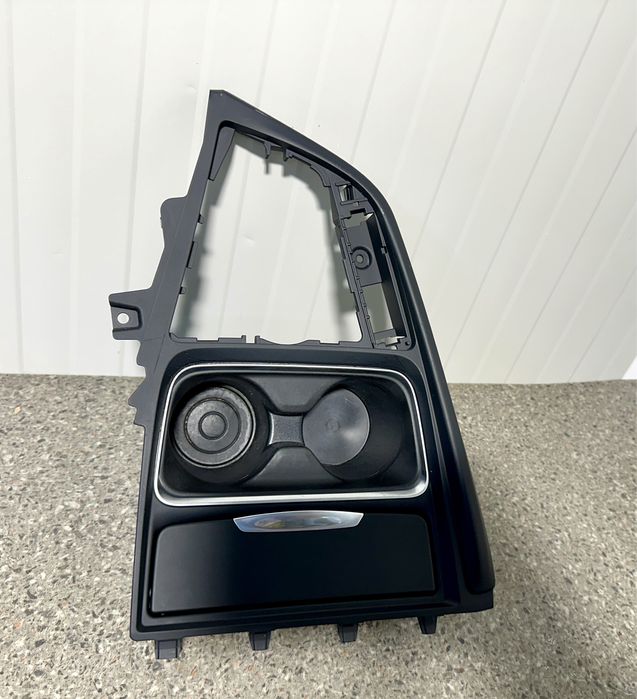 Consola Centrala Suport Pahare Scrumiera BMW F30 F31