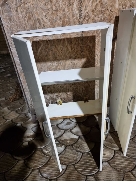 Продам шкафы б/у