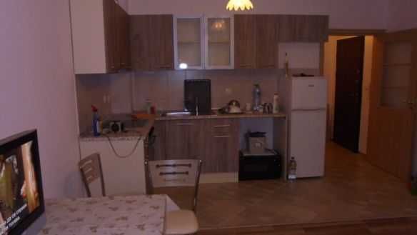 Дава се под наем Двустаен апартамент в Бургас, Славейков - 64 кв.м за 200 € - Снимка #4