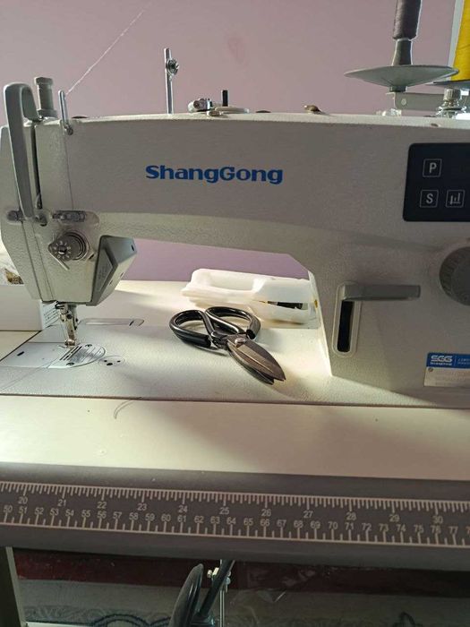 Швейная машинка/тикиш мошинаси