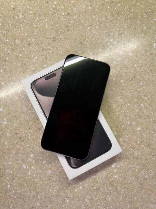 Айфон 15 про Макс 88% акб