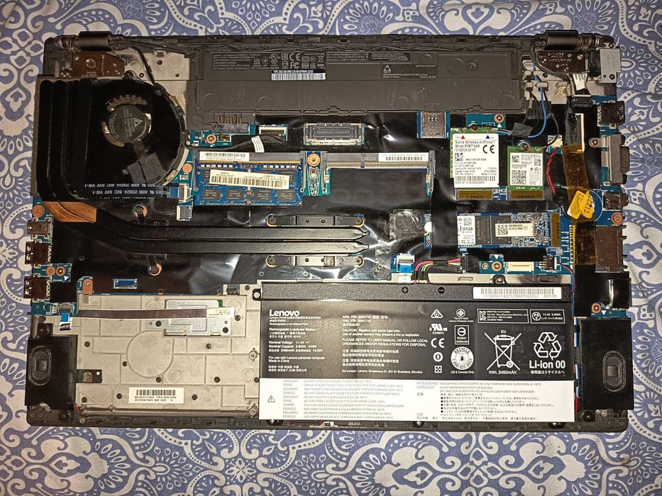 Laptop Lenovo W550s, core i7, display 3K cu touch, 2 baterii, nvidia