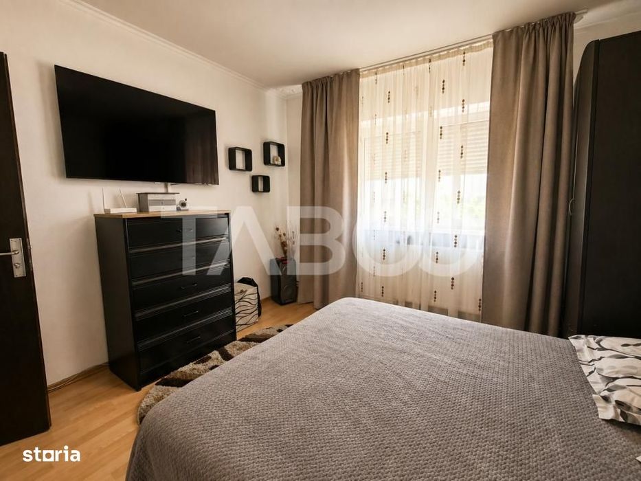 Apartament modern de vanzare 2 camere pivnita Vasile Aaron