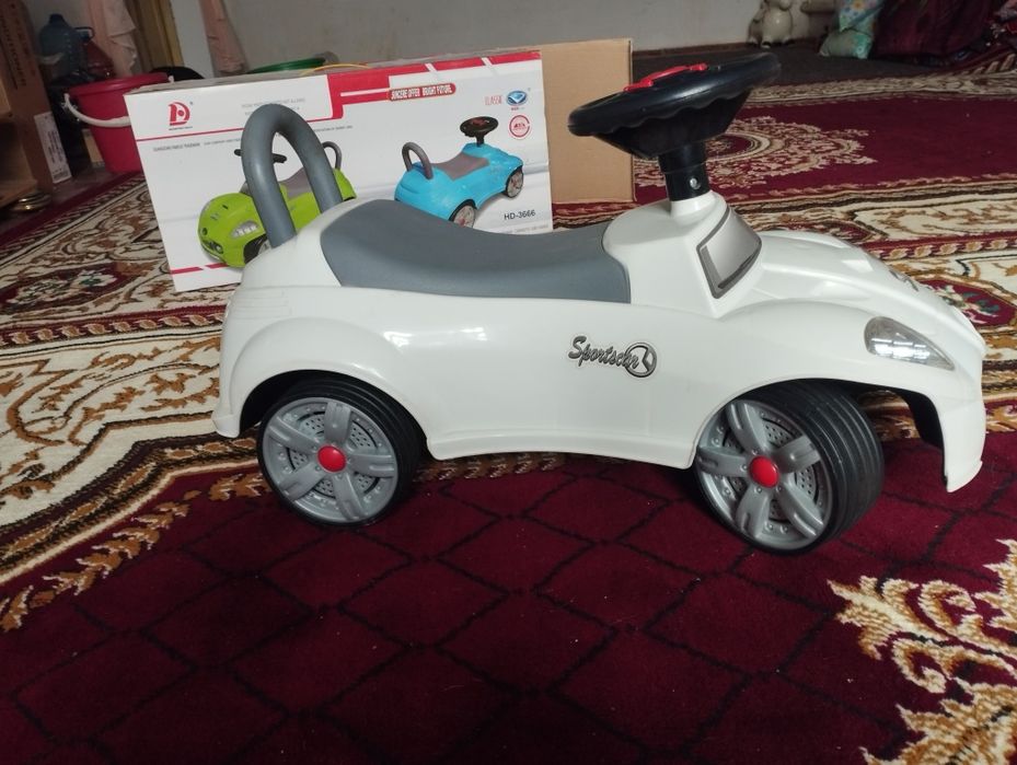 Машина ойыншык сатылады Тап таза коробкасымен тур