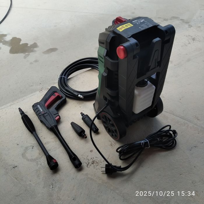 нова водоструйка PARKSIDE PHD 135 F5